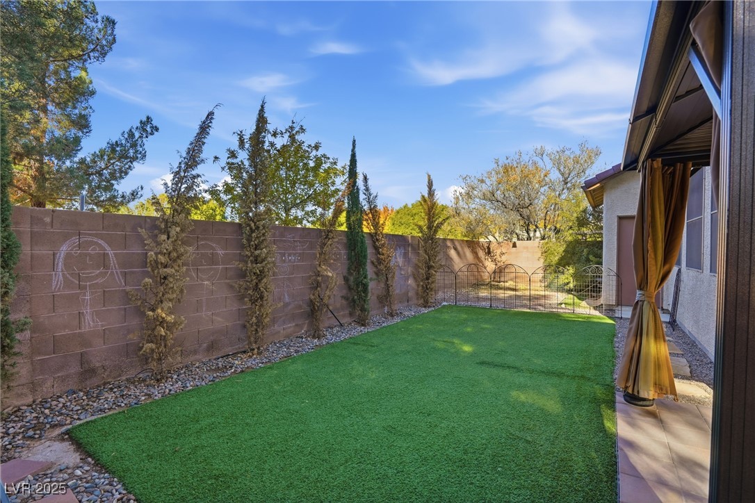 7321 Rietz Canyon Street Las Vegas, NV 89131 - Photo 39 of 57