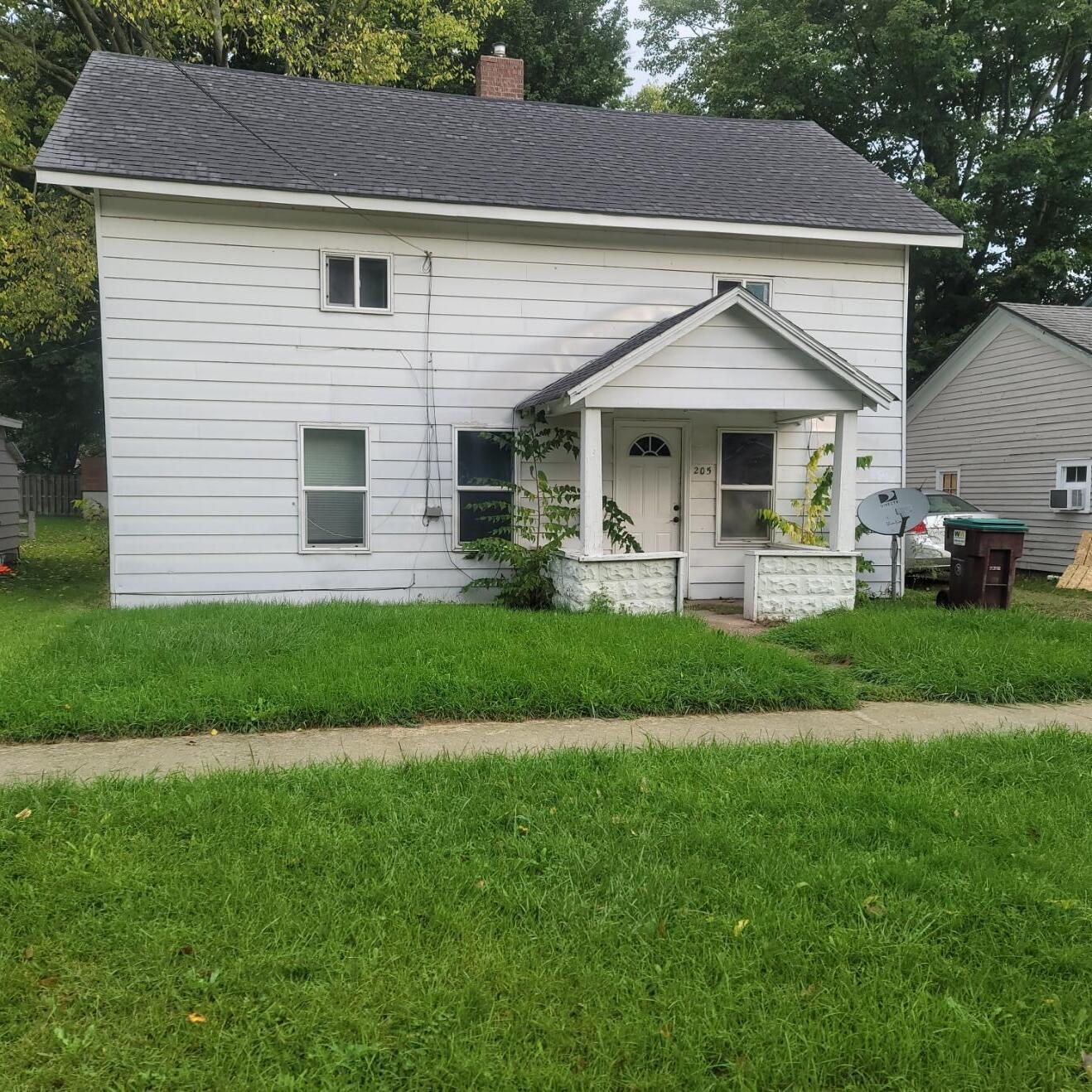 205 West Bennett Street Three Rivers, MI 49093 - Photo 1 of 13 20211014_095422