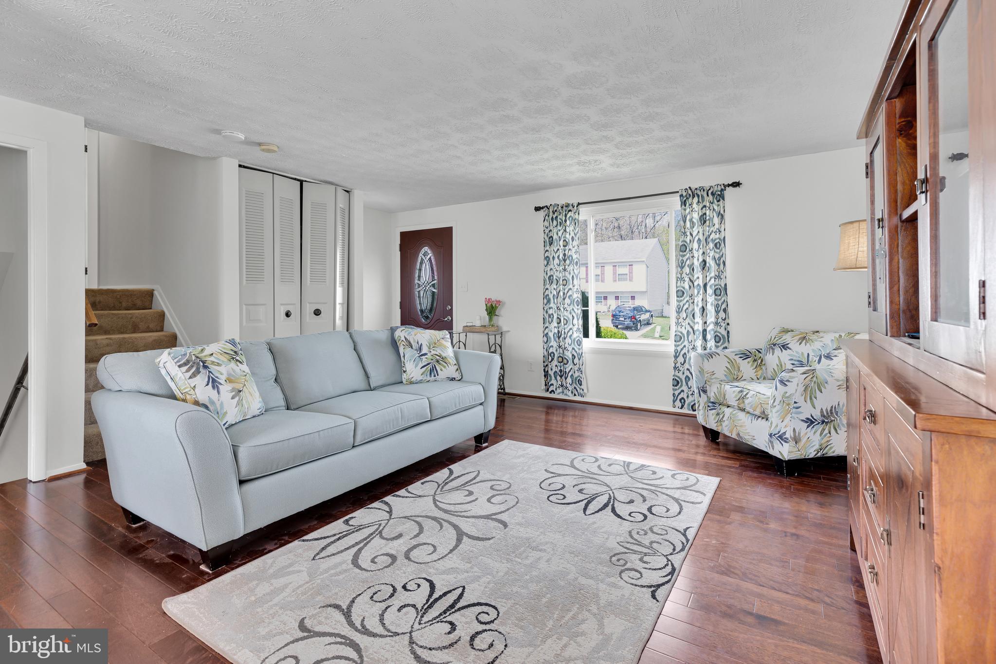 245 Sandhill Road Essex, MD 21221 - Photo 4 of 35