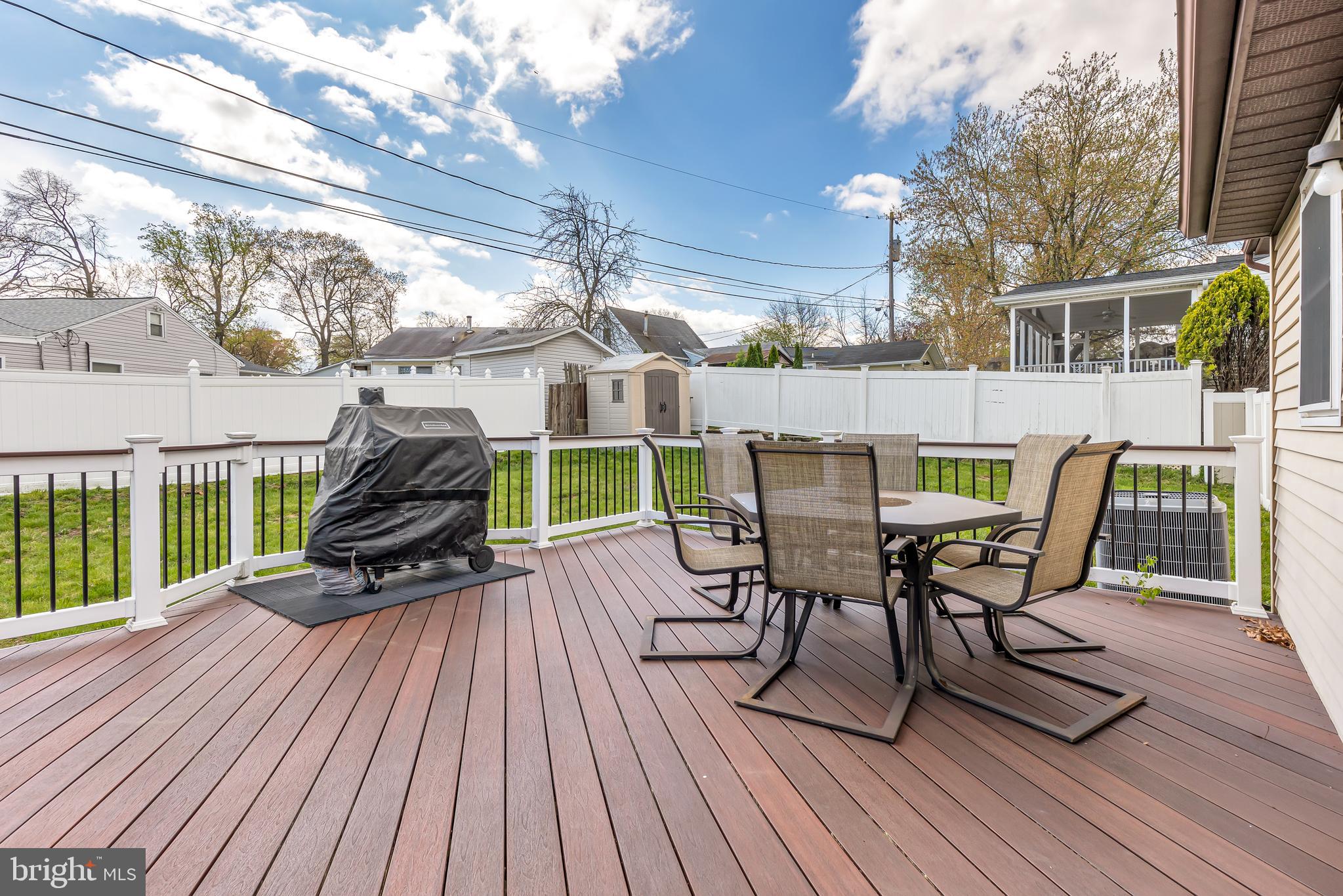 245 Sandhill Road Essex, MD 21221 - Photo 9 of 35