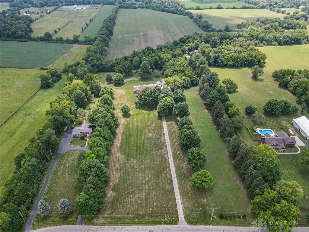 3660 Ferry Road Bellbrook, OH 45305 - Photo 4 of 51