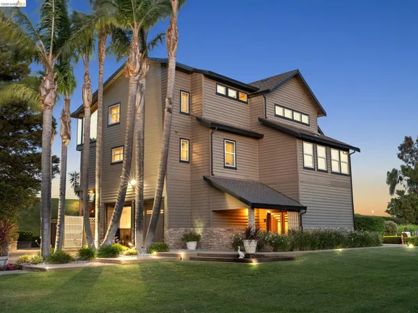 $1,999,999 | 17035 Terminous Road, Isleton, CA 95641