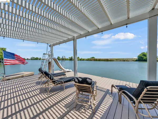 a outdoor view with a sitting space