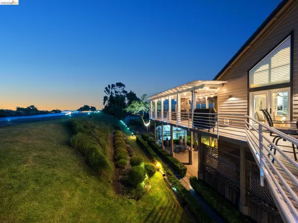 $1,999,999 | 17035 Terminous Road, Isleton, CA 95641