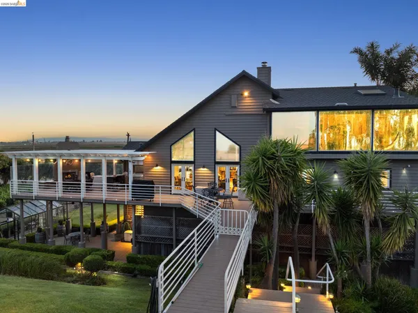 $1,999,999 | 17035 Terminous Road, Isleton, CA 95641