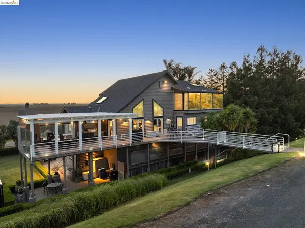 $1,999,999 | 17035 Terminous Road, Isleton, CA 95641