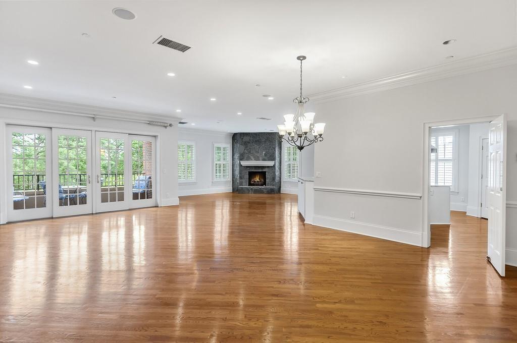 3657 Peachtree Road Northeast, Unit 4B Atlanta, GA 30319 - Photo 3 of 31