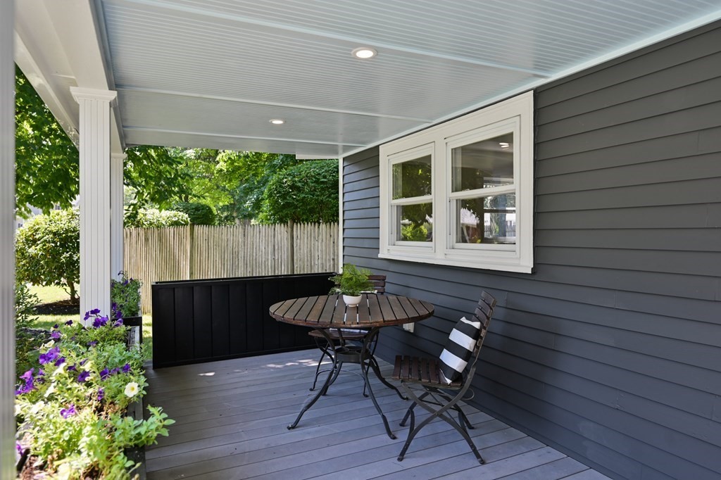 7 Bishops Lane Lynnfield, MA 01940 - Photo 2 of 42