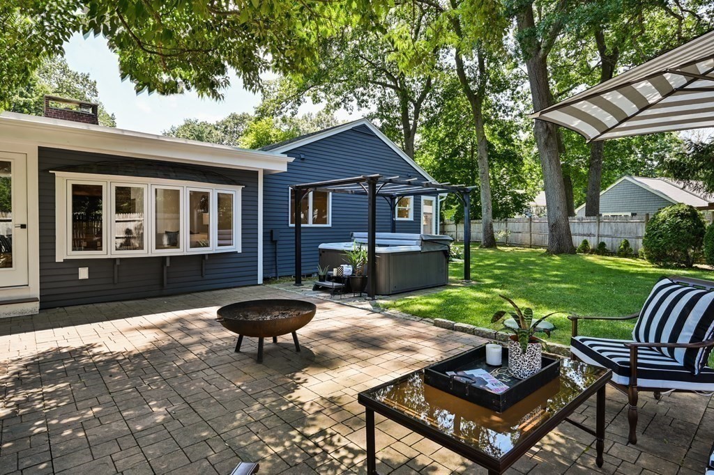 7 Bishops Lane Lynnfield, MA 01940 - Photo 31 of 42