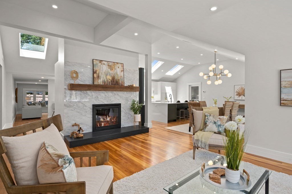 7 Bishops Lane Lynnfield, MA 01940 - Photo 5 of 42