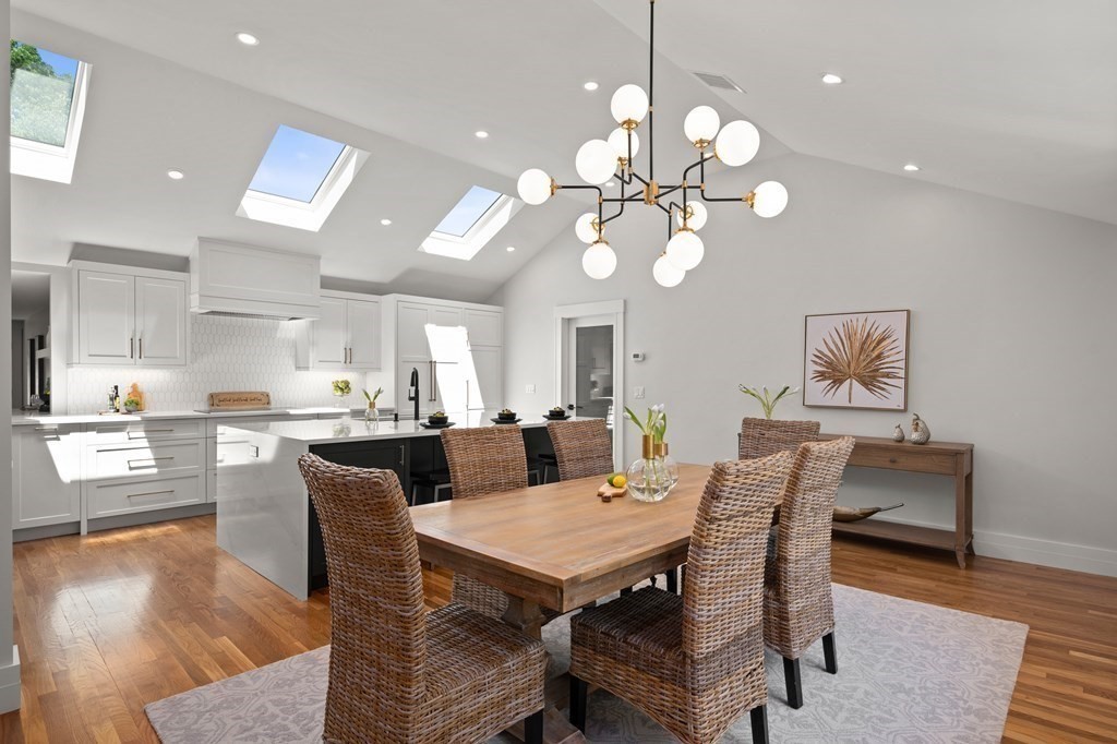 7 Bishops Lane Lynnfield, MA 01940 - Photo 6 of 42