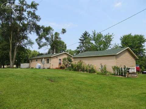 6320 East Lake Road Millington, MI 48746 - Photo 14 of 20 20415373-13.JPG