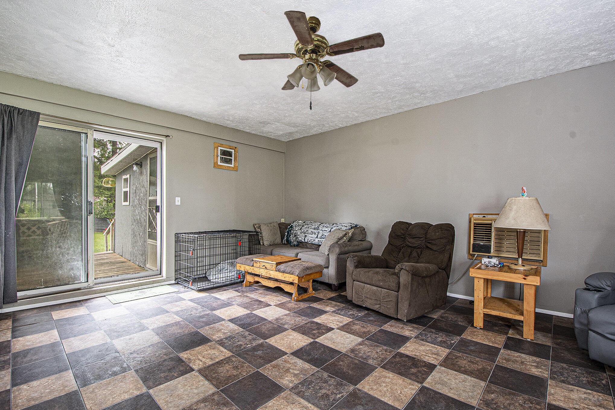 556 Price Street Ionia, MI 48846 - Photo 4 of 20 004_dsc_1236_308