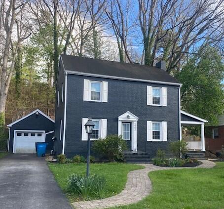 1902 Carlton Road Southwest Roanoke, VA 24015 - Photo 2 of 33 IMG_6068
