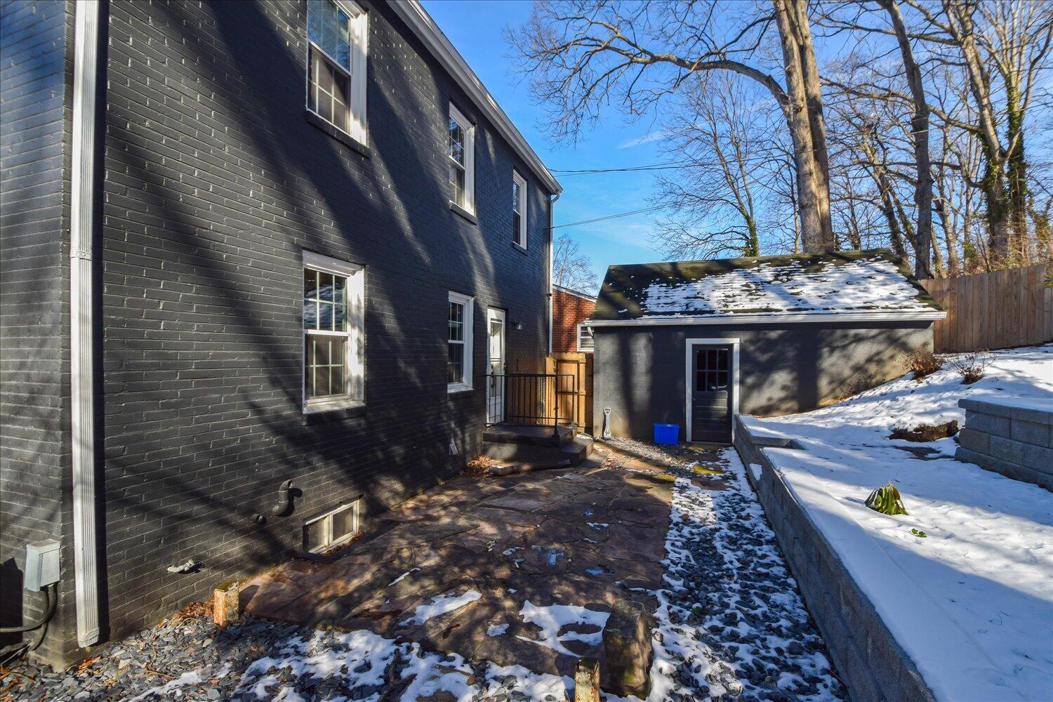 1902 Carlton Road Southwest Roanoke, VA 24015 - Photo 5 of 33 21-1902 Carlton-21