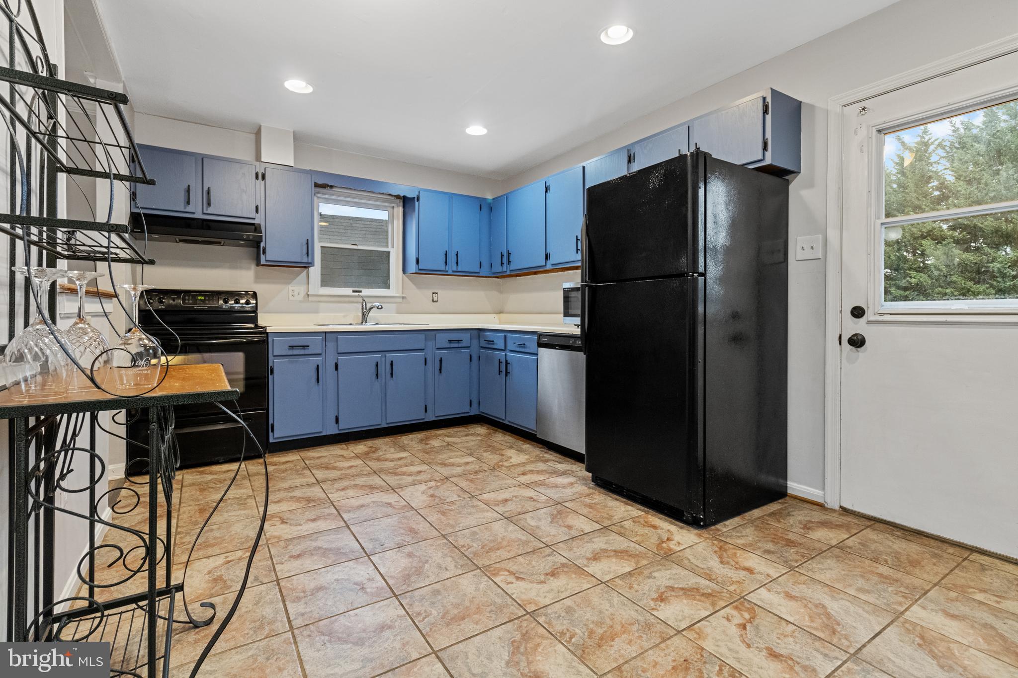 1420 Fairmount Road Hampstead, MD 21074 - Photo 4 of 35