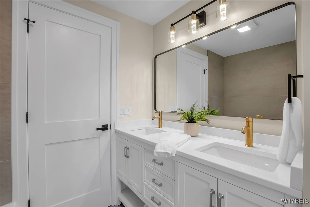 946 Robin Road Amherst, NY 14228 - Photo 25 of 46