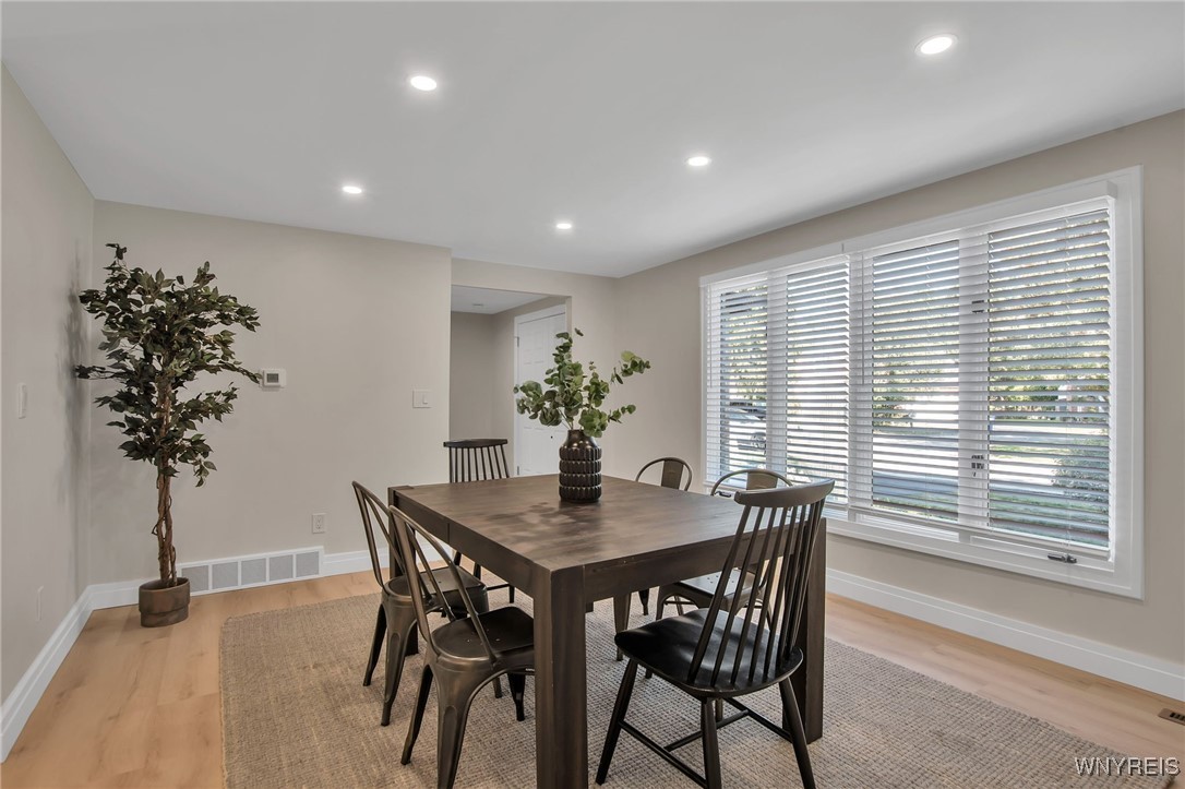 946 Robin Road Amherst, NY 14228 - Photo 6 of 46