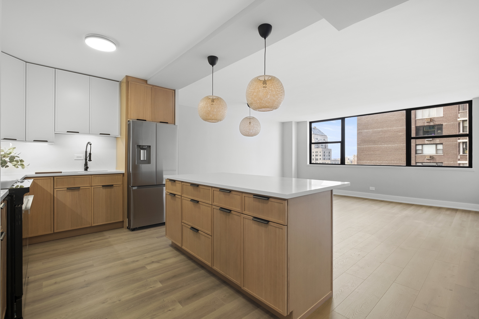 6301 North Sheridan Road, Unit 12C Chicago, IL 60660 - Photo 10 of 32