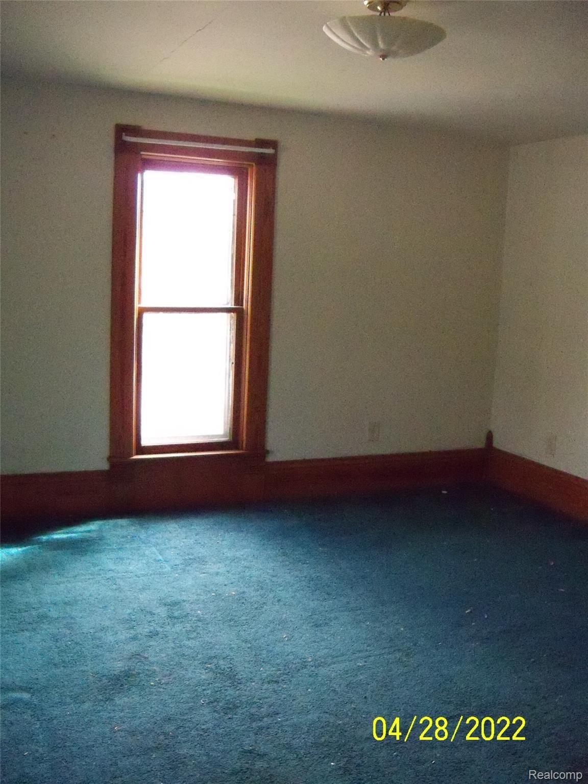 1472 West Cohoctah Road Howell, MI 48855 - Photo 4 of 7 bedrm up.JPG
