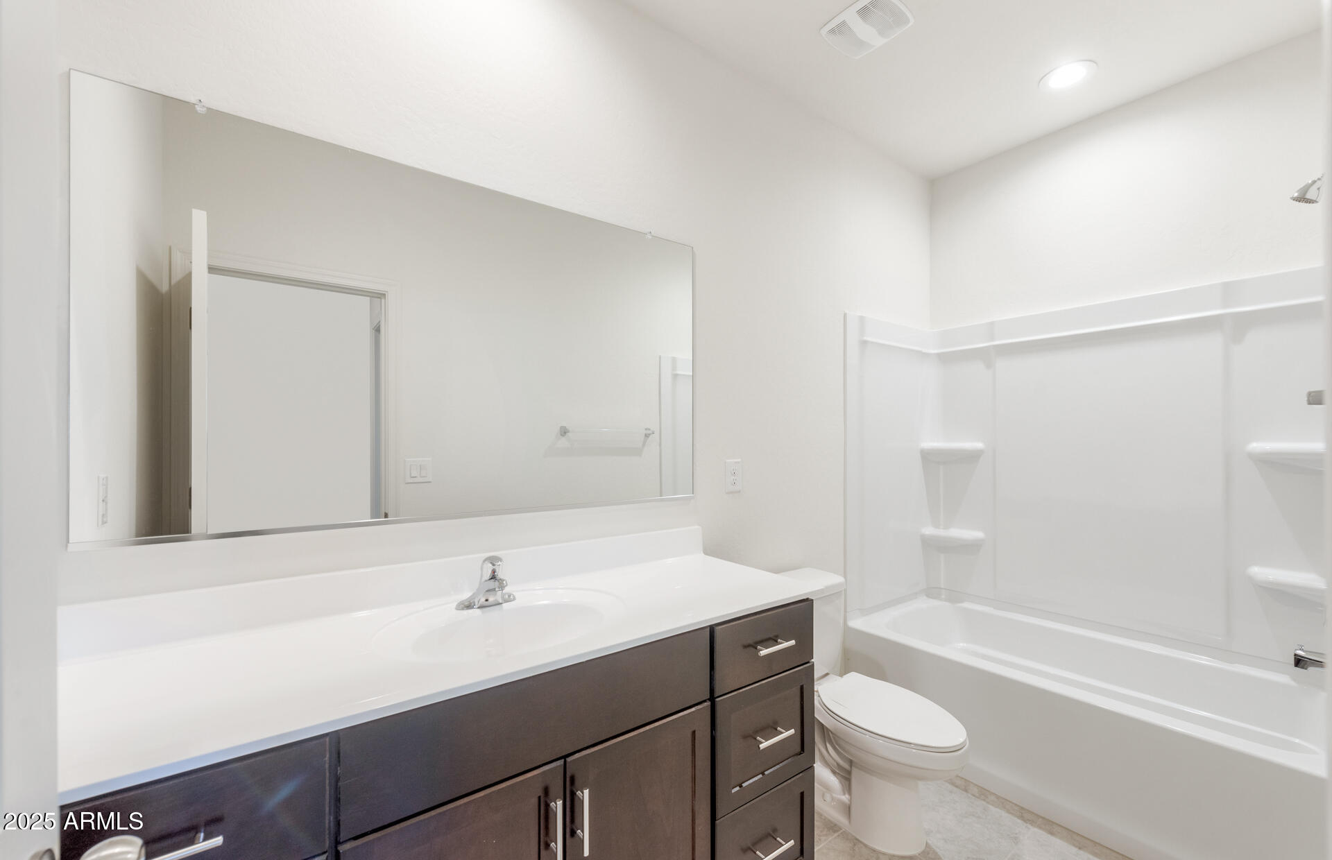 25468 West Chipman Road Buckeye, AZ 85326 - Photo 18 of 19 17 - Bathroom