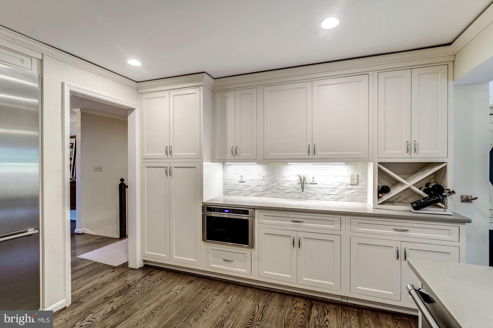 1431 Waggaman Circle McLean, VA 22101 - Photo 6 of 35 Kitchen