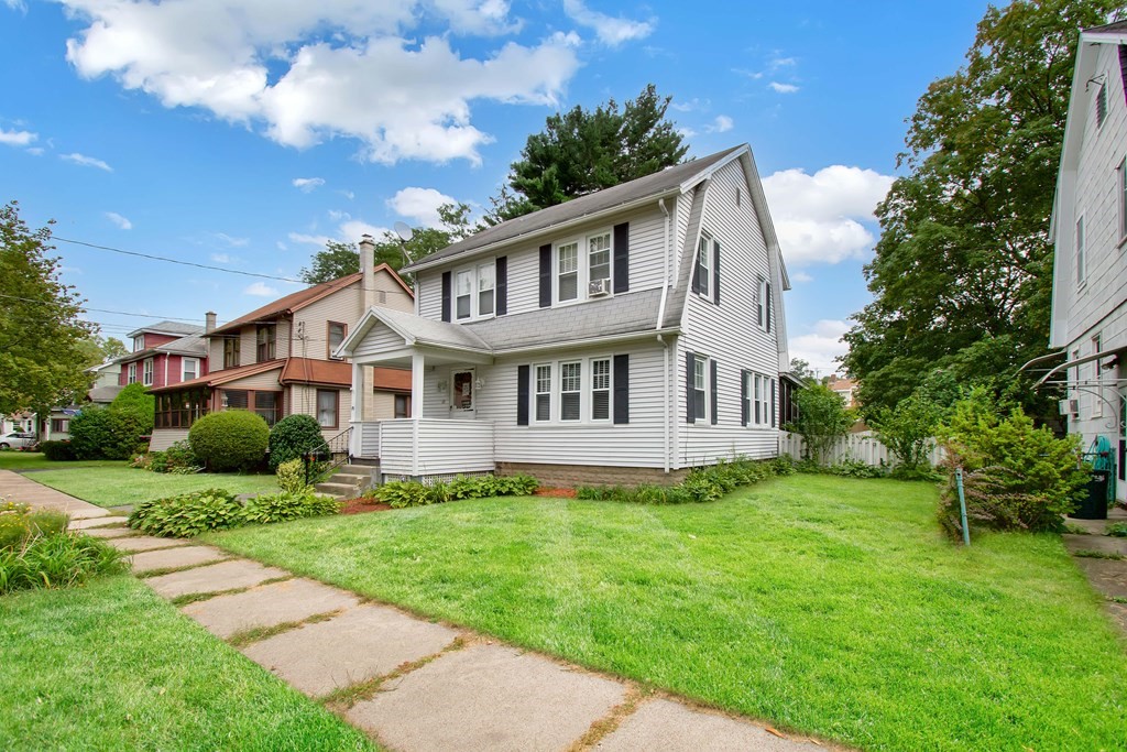 89 Athol Street Springfield, MA 01107 - Photo 3 of 10