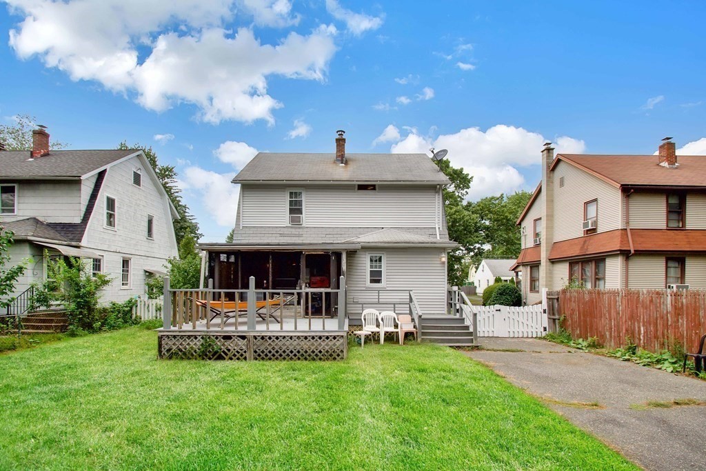 89 Athol Street Springfield, MA 01107 - Photo 8 of 10
