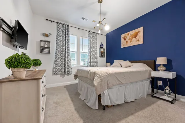 $500,000 | 515 Singing Bush Avenue, Summerville, SC 29486