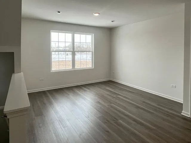 $419,990 | 1322 Foxglove Drive, Bartlett, IL 60103