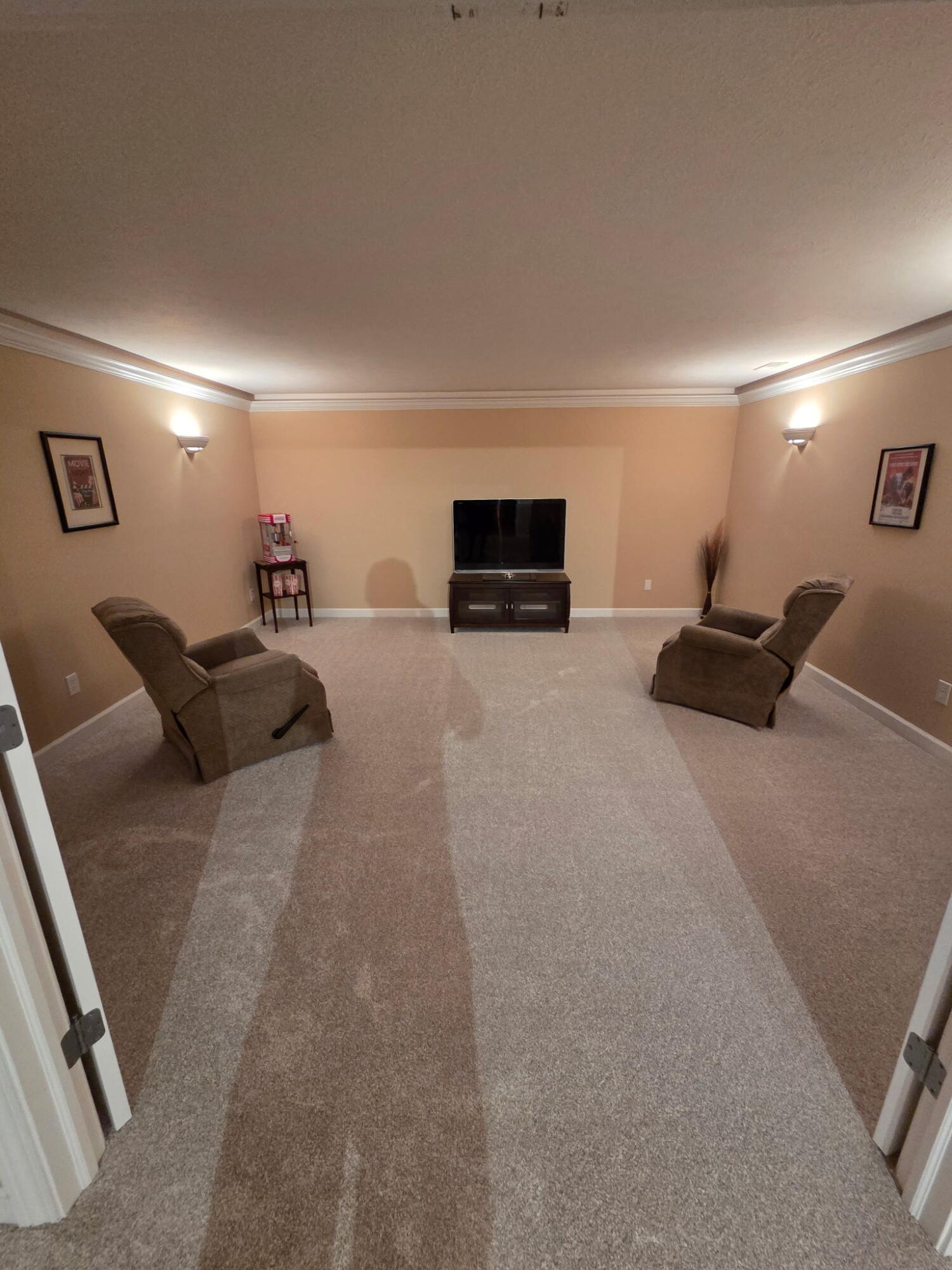 578 Wittenberg Path St. Joseph, MI 49085 - Photo 12 of 15 20260712_180339