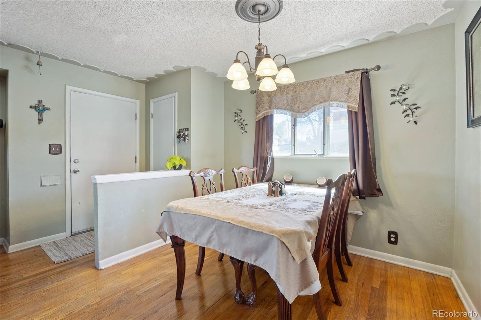 8671 Richard Road Denver, CO 80229 - Photo 2 of 22