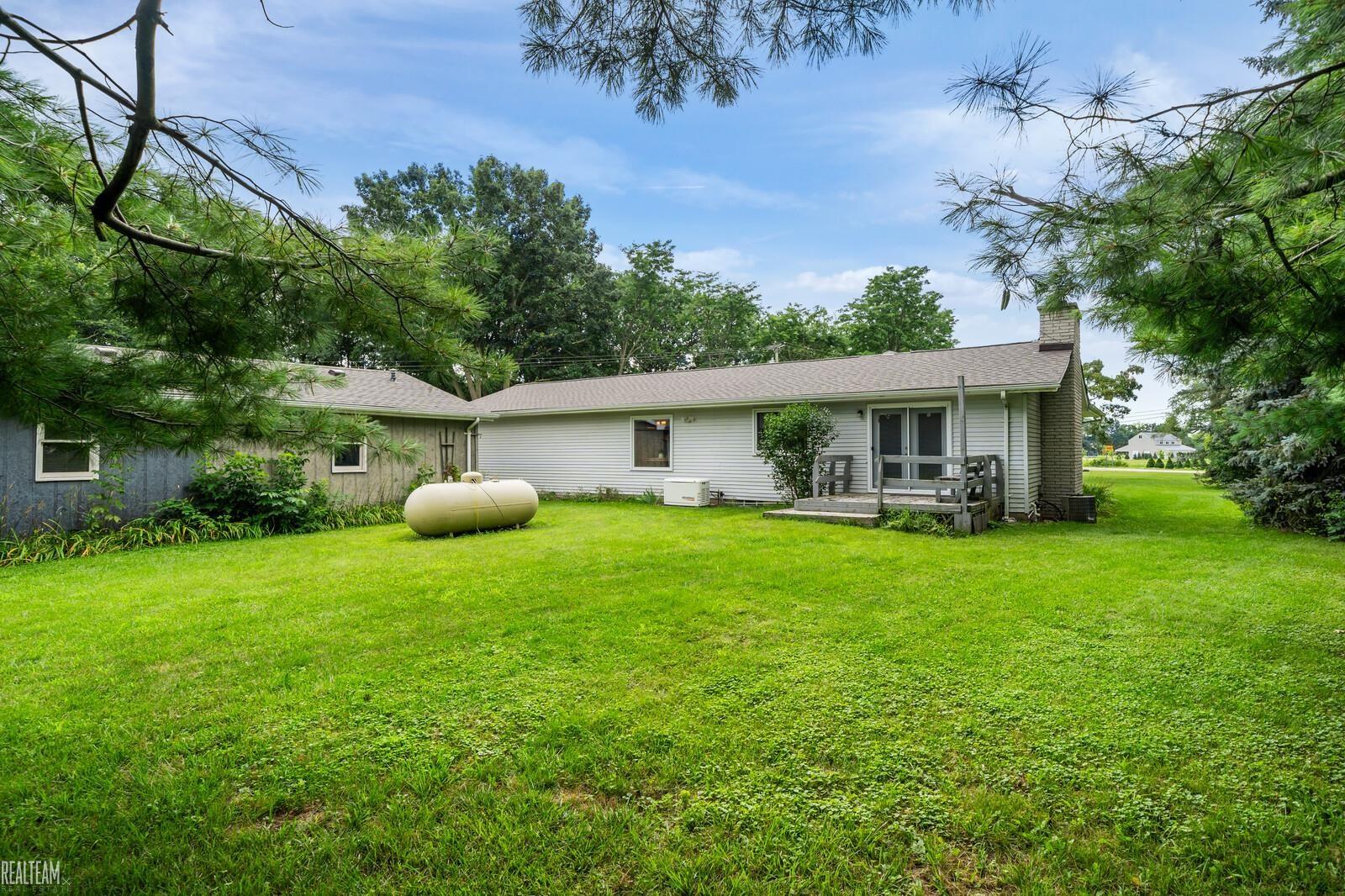 14411 Reid Road Romeo, MI 48065 - Photo 32 of 45 50149096-8b3b36c6-8f6b-4058-97b9-9f856bfc6fdb.JPG
