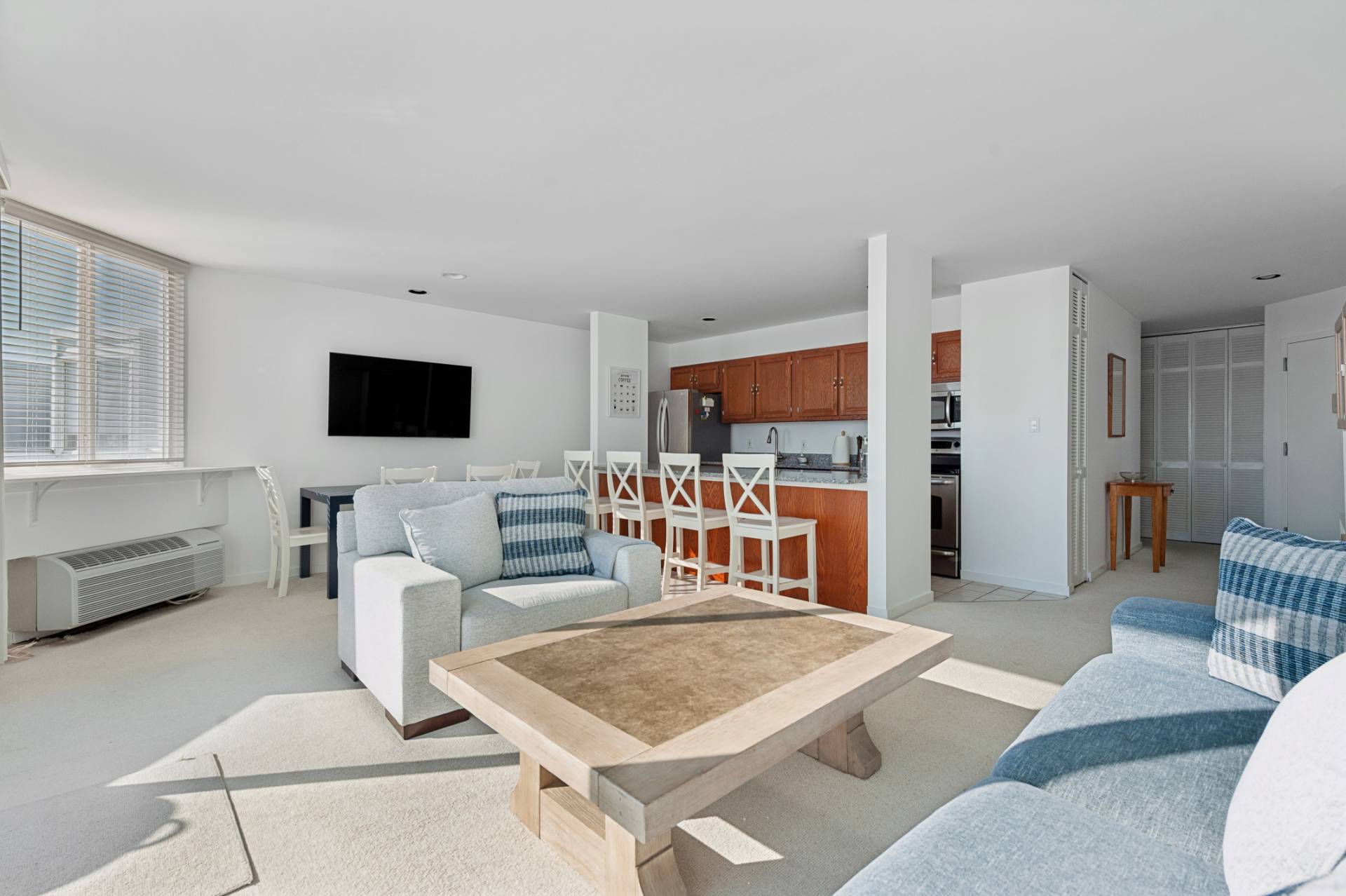 259 Dune Road, Unit 137 Westhampton Beach, NY 11978 - Photo 4 of 14