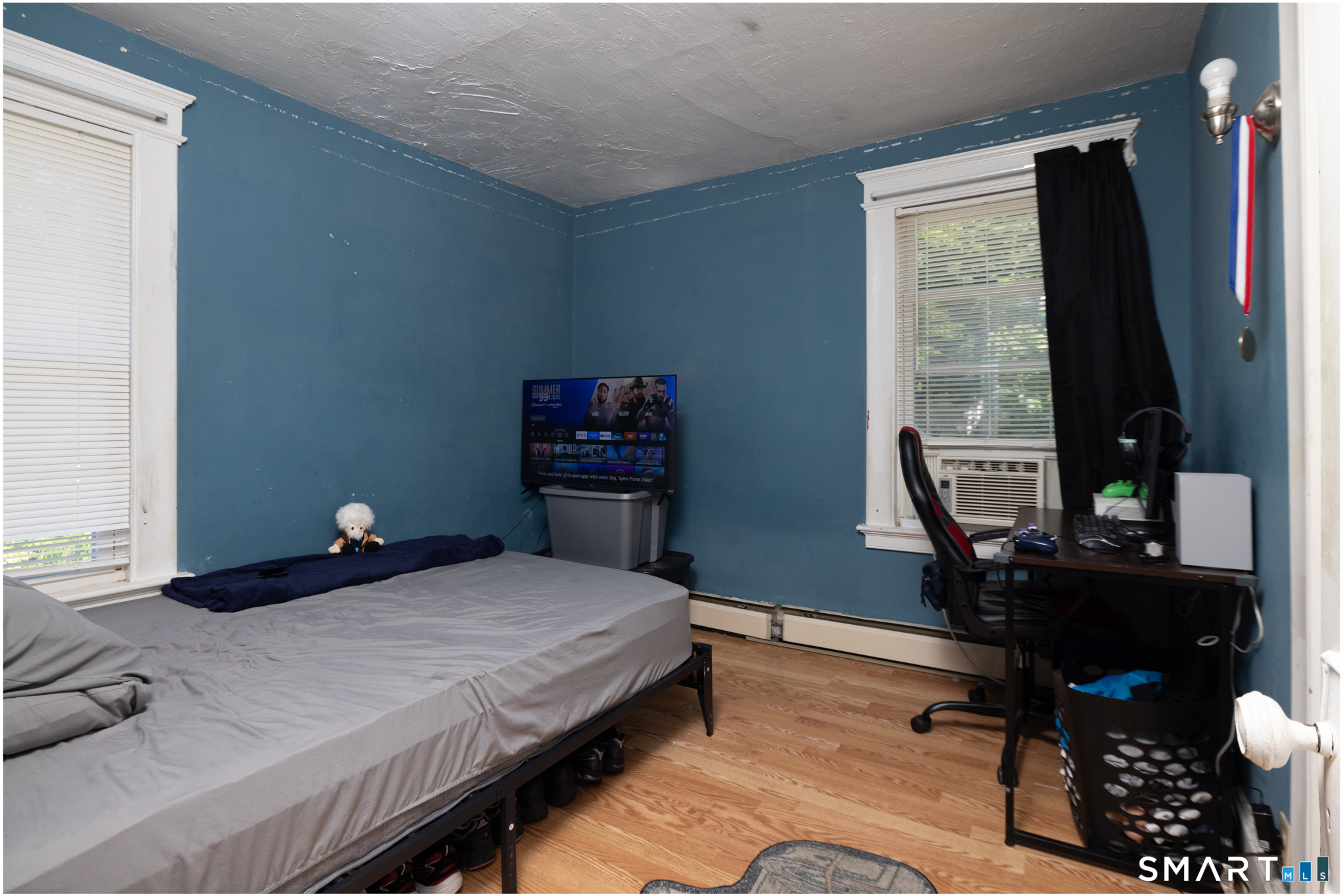 33 Maplewood Street Waterbury, CT 06708 - Photo 9 of 20 Gallery Image 9