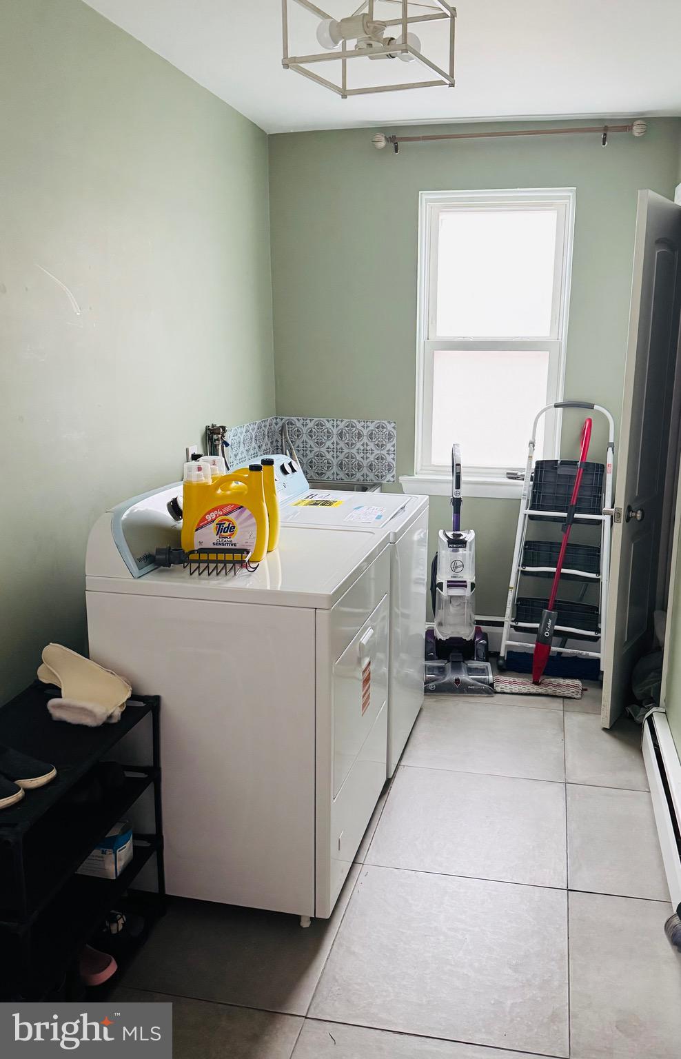 8239 Pine Road Philadelphia, PA 19111 - Photo 12 of 15