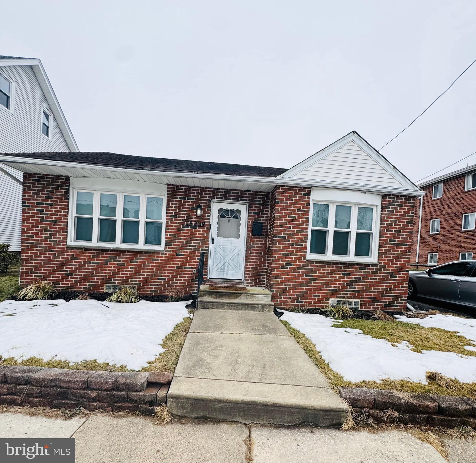 8239 Pine Road Philadelphia, PA 19111 - Photo 13 of 15