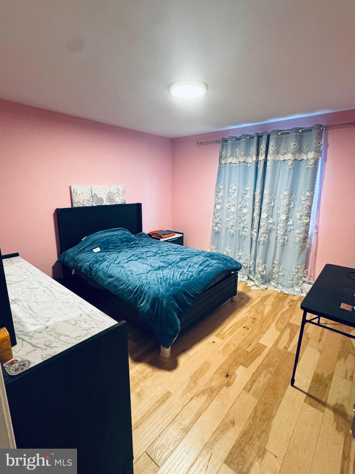 8239 Pine Road Philadelphia, PA 19111 - Photo 7 of 15