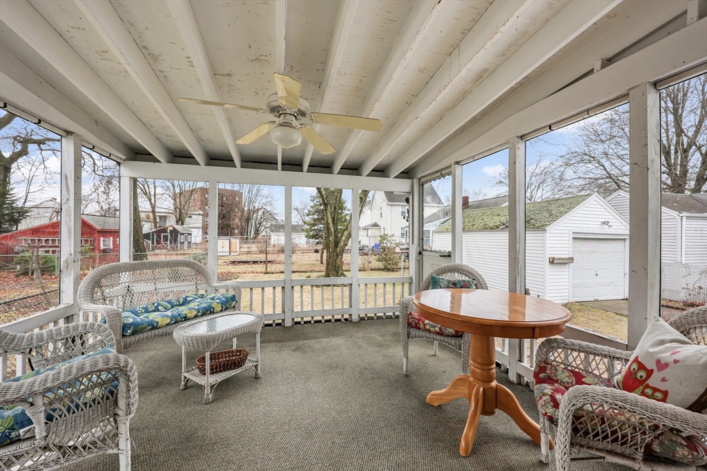 2408 Roosevelt Avenue Springfield, MA 01104 - Photo 16 of 34