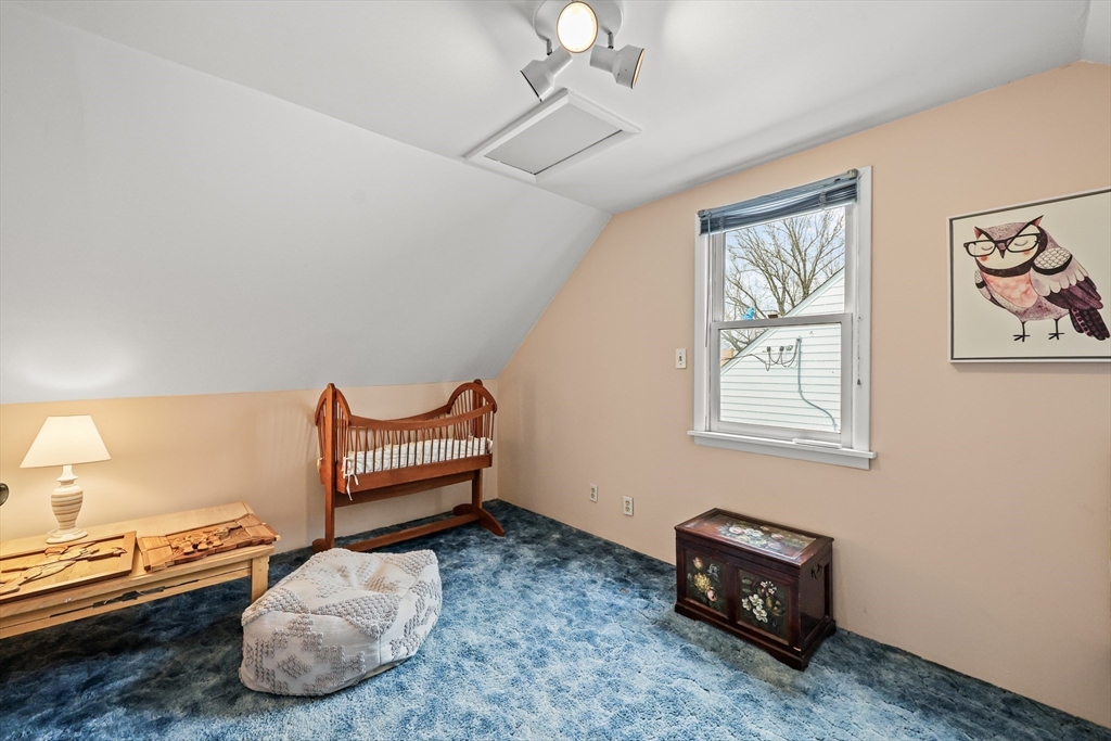 2408 Roosevelt Avenue Springfield, MA 01104 - Photo 20 of 34