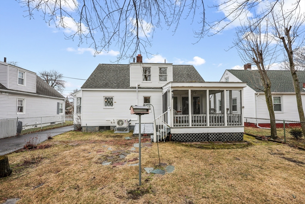 2408 Roosevelt Avenue Springfield, MA 01104 - Photo 29 of 34