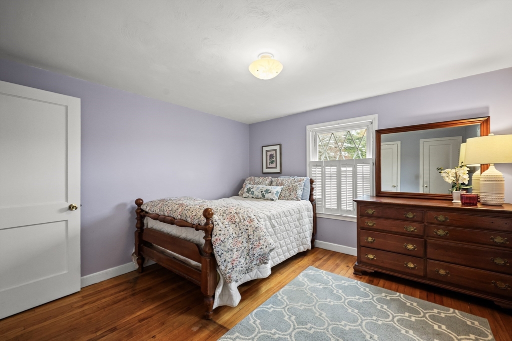 2408 Roosevelt Avenue Springfield, MA 01104 - Photo 9 of 34