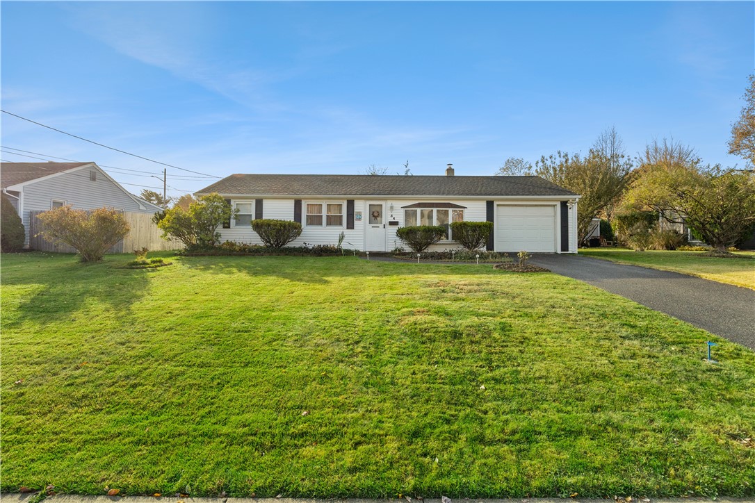 54 Sowams Drive Bristol, RI 02809 - Photo 1 of 28