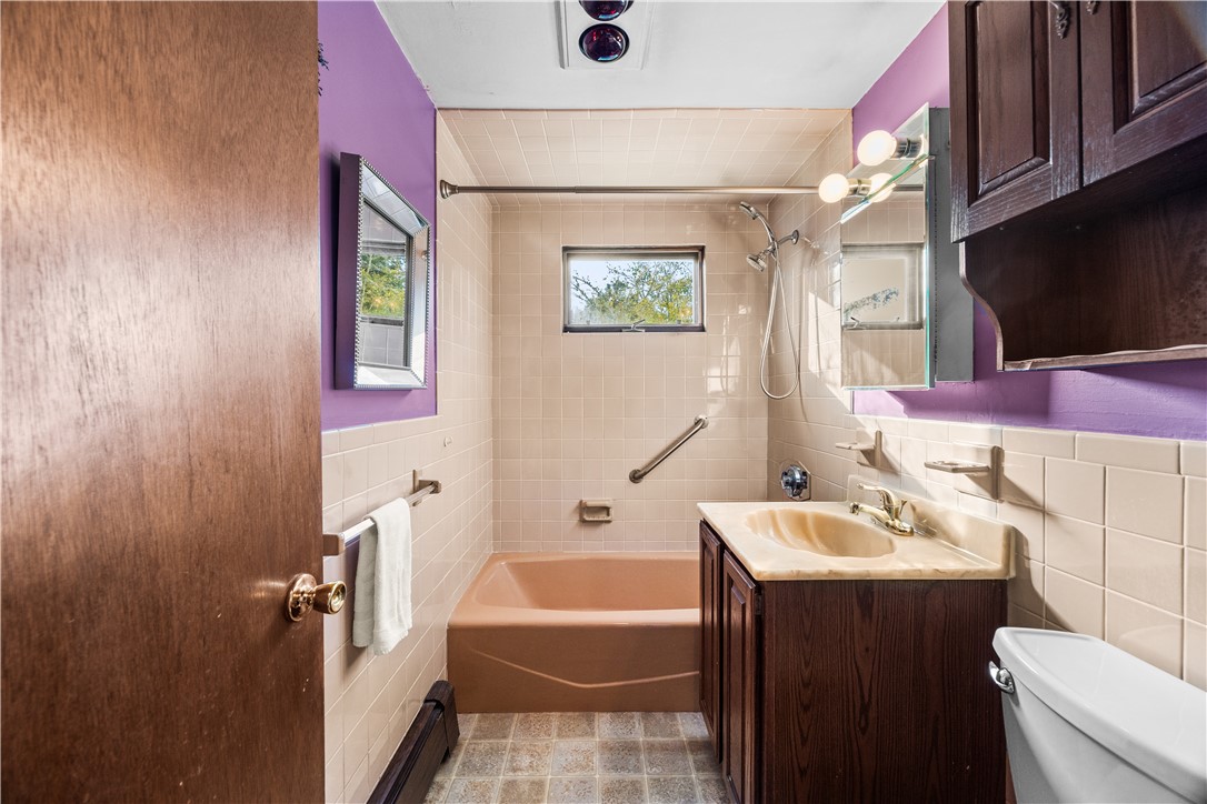 54 Sowams Drive Bristol, RI 02809 - Photo 18 of 28