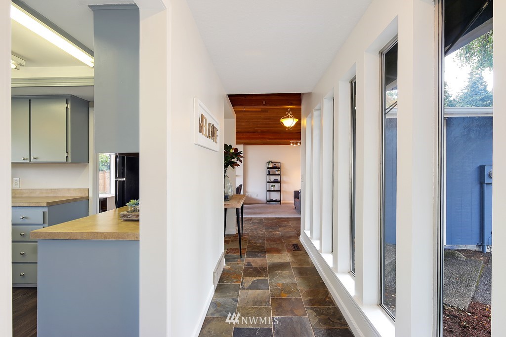 230 225th Street Southeast Bothell, WA 98021 - Photo 4 of 24