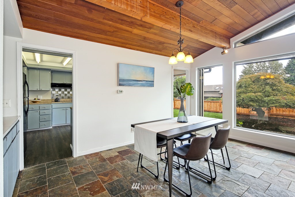 230 225th Street Southeast Bothell, WA 98021 - Photo 5 of 24