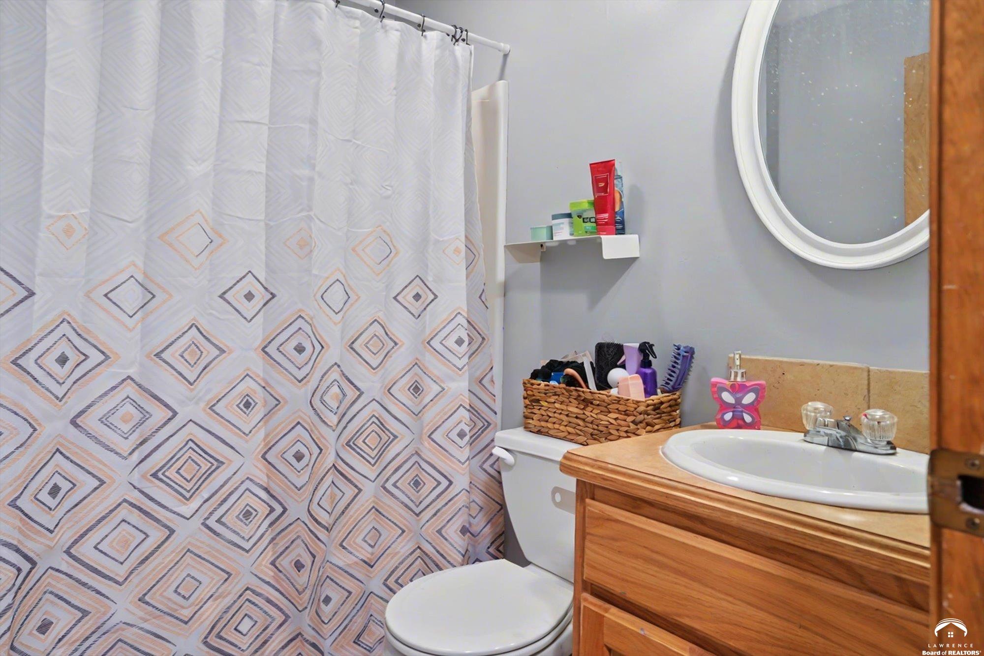 724 North Street Lawrence, KS 66044 - Photo 16 of 26