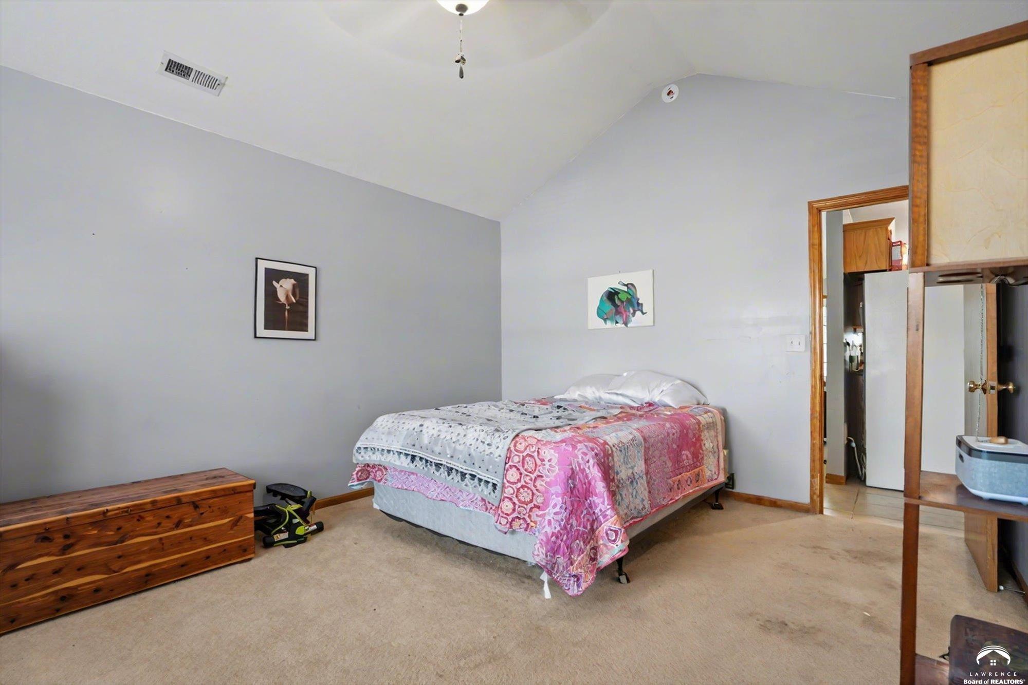 724 North Street Lawrence, KS 66044 - Photo 22 of 26