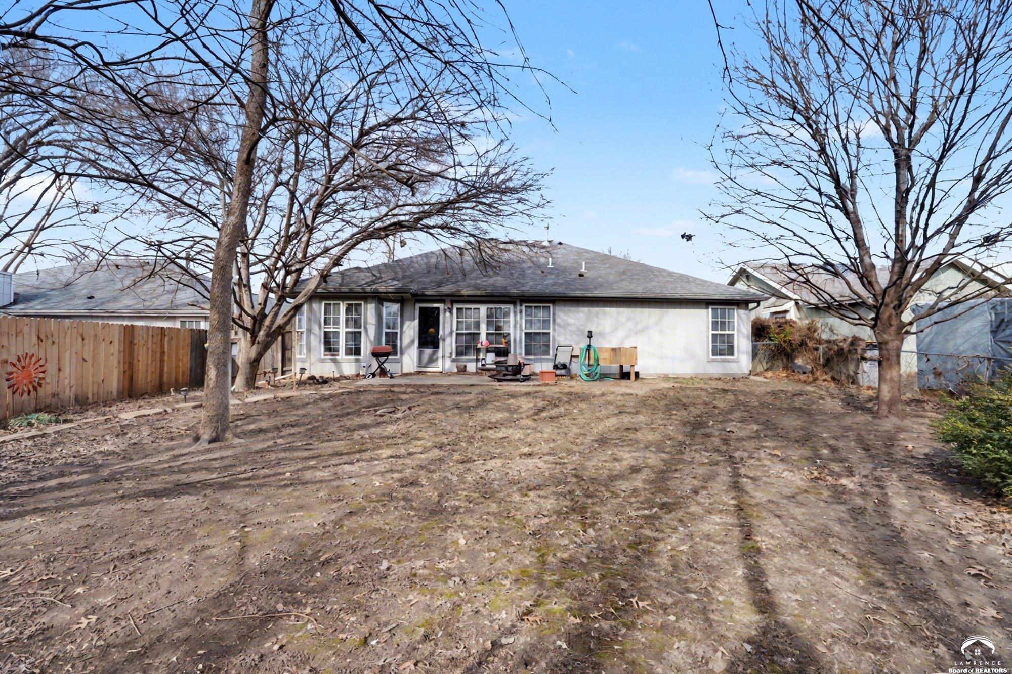 724 North Street Lawrence, KS 66044 - Photo 24 of 26