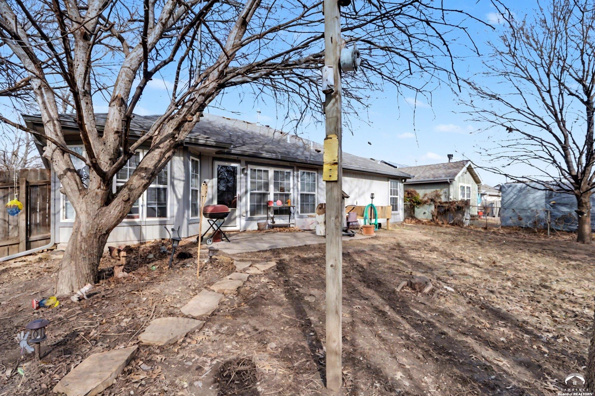 724 North Street Lawrence, KS 66044 - Photo 25 of 26